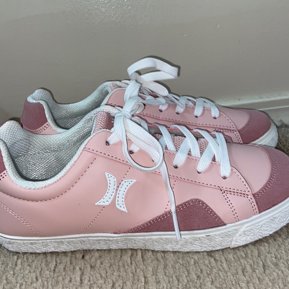 Size 8 Pink Hurley sneakers